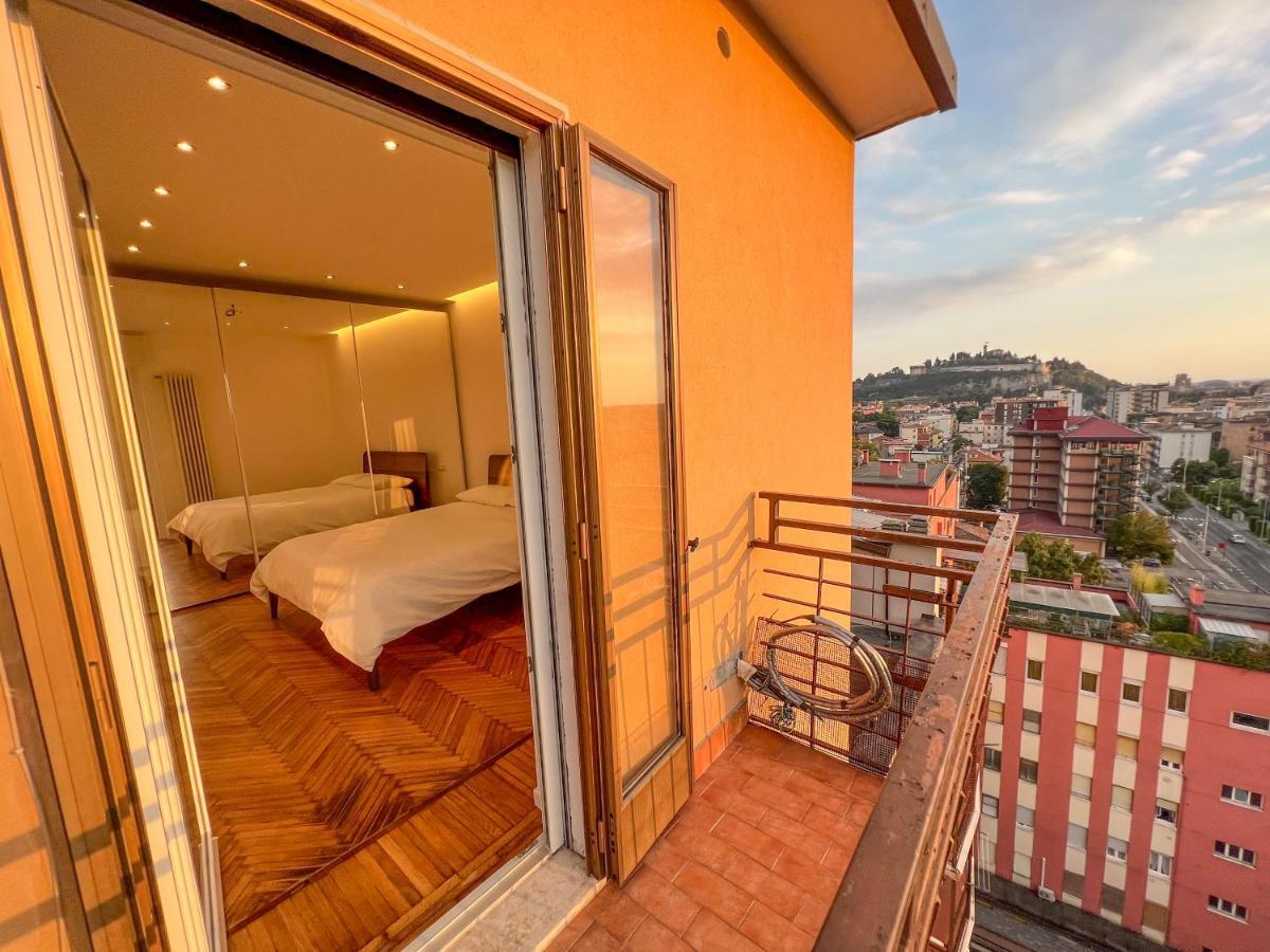 Appartamento Attici Alba E Tramonto Ospedale E Vista Brescia Esterno foto